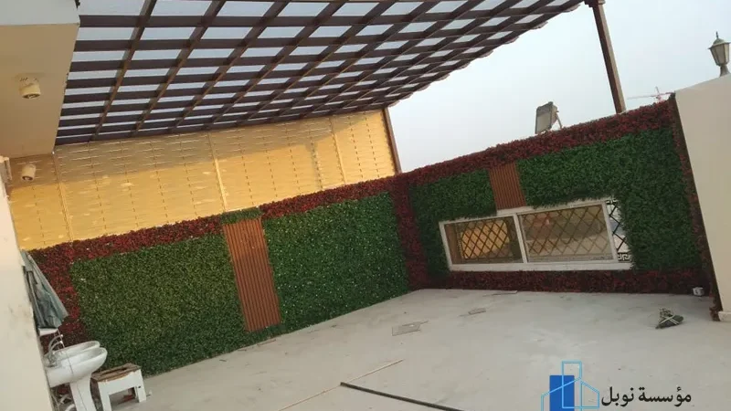 جلسة فناء منزلية بتصميم راقٍ – النور